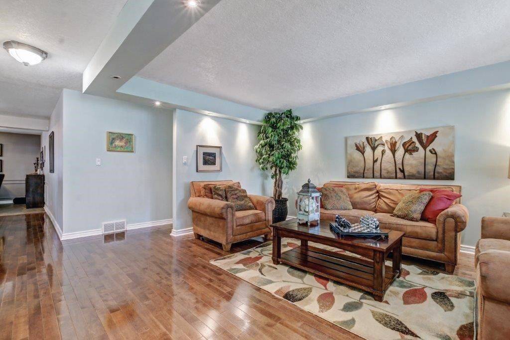 London South, ON N6J 2B4,60 Fox Mill CRES