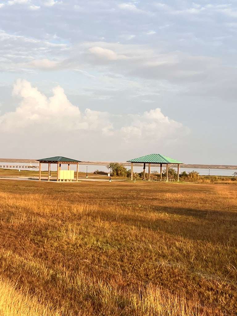 Rockport, TX 78382,220 Duckhaven