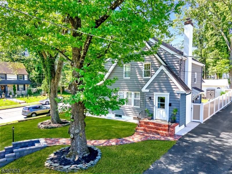 Plainfield City, NJ 07062,972 FERNWOOD AVENUE