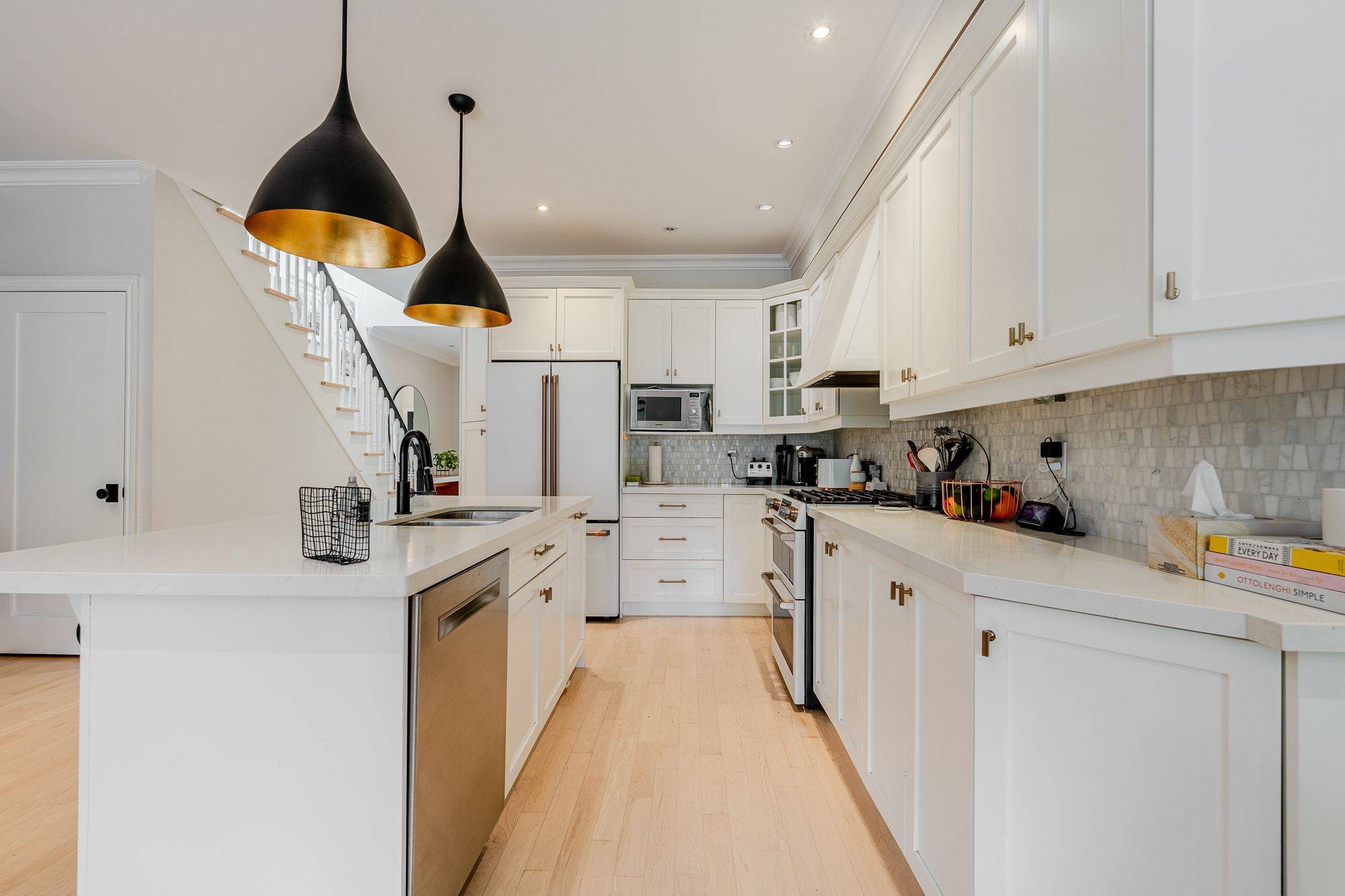 Toronto E02, ON M1N 2R6,181 Blantyre AVE
