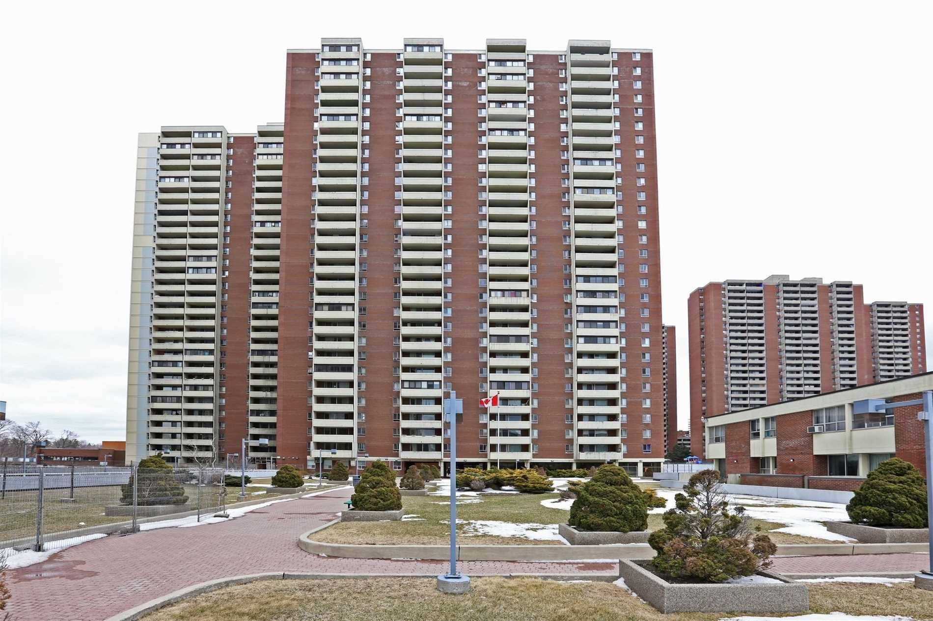 Toronto E03, ON M4C 5L6,5 Massey SQ #717