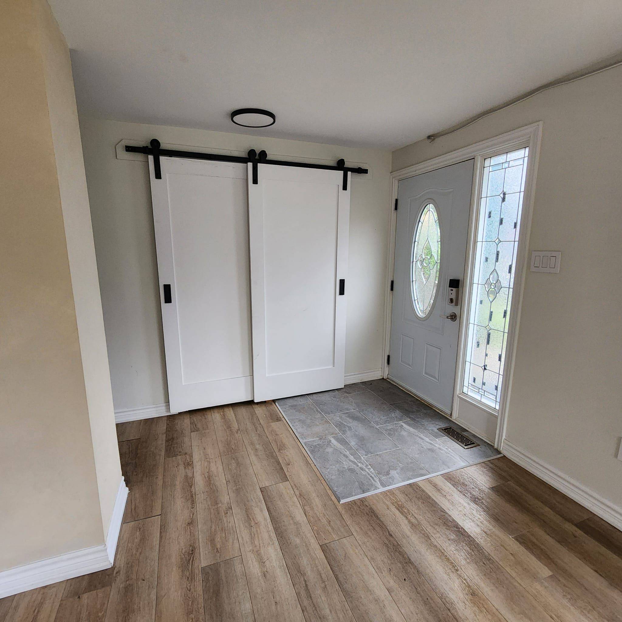 Halton Hills, ON L7G 4S4,526 Guelph ST #Upper