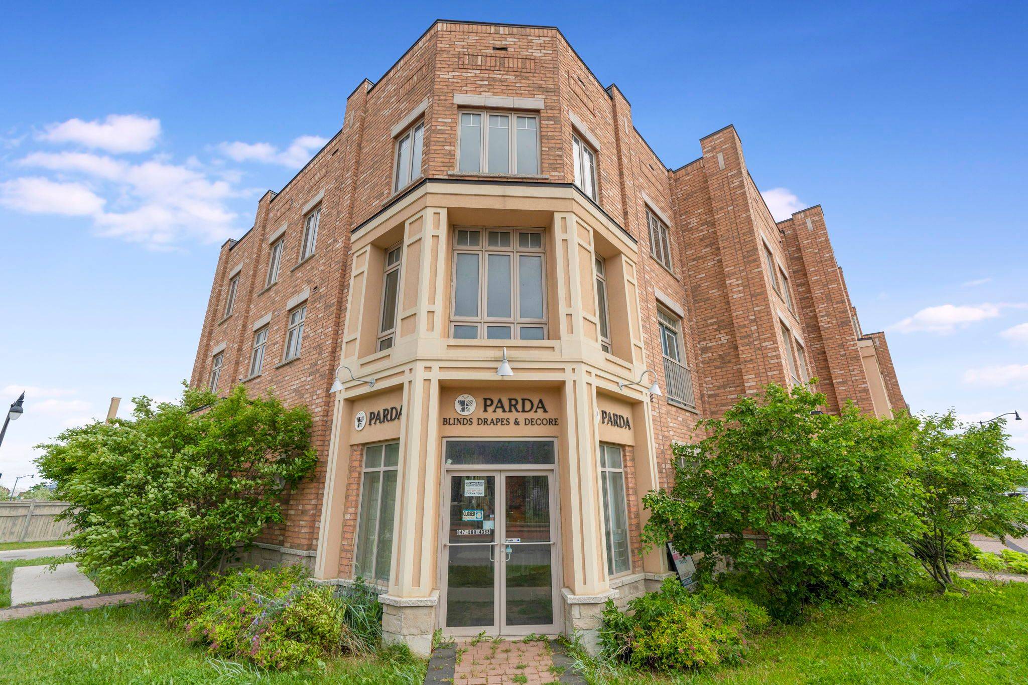 Brampton, ON L6R 3W4,28 Wardenwood DR