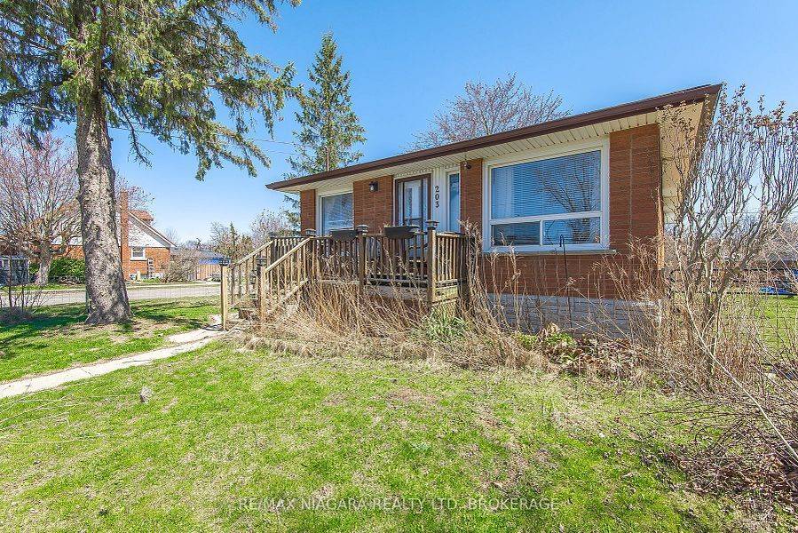 Welland, ON L3C 2R1,203 Kilgour AVE