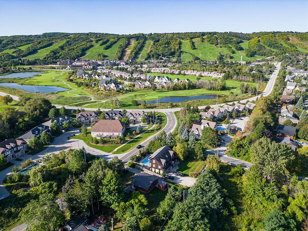 Blue Mountains, ON L9Y 3Z2,104 Ridgeview DR