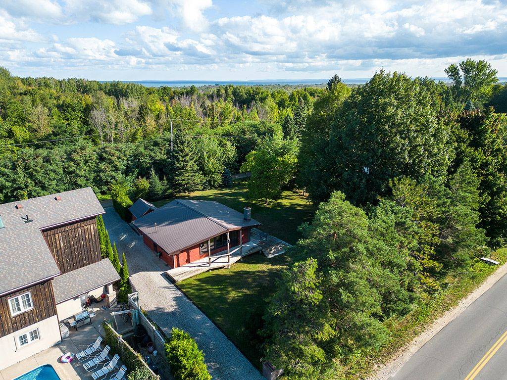 Blue Mountains, ON L9Y 3Z2,104 Ridgeview DR
