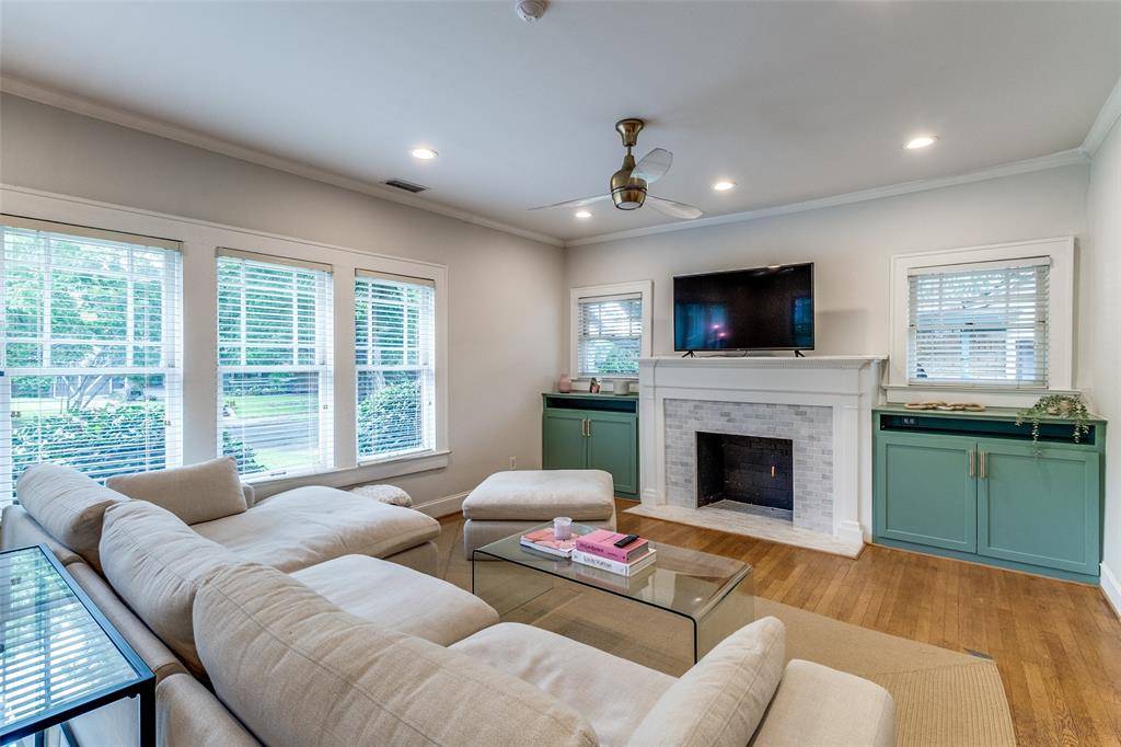 Dallas, TX 75214,724 Skillman Street