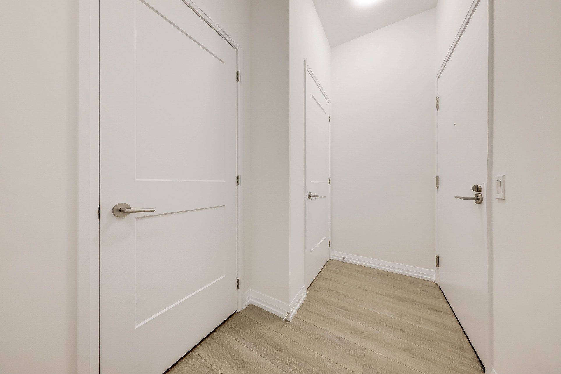 Toronto C10, ON M4S 0E4,50 Dunfield AVE #316