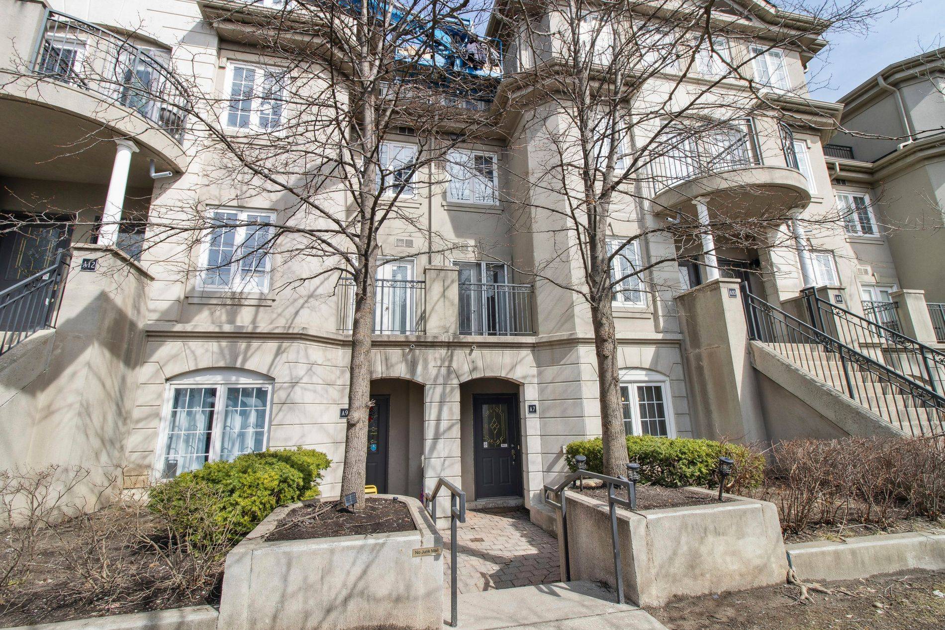 Toronto C07, ON M2N 6W6,108 Finch AVE W #A7