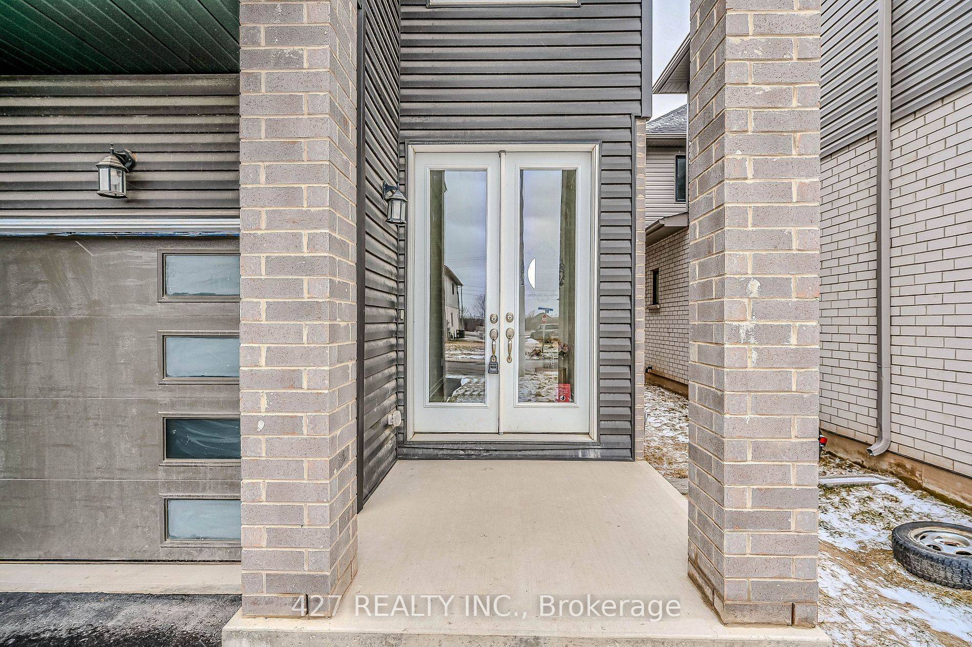 Welland, ON L3B 1H9,12 Hildred ST