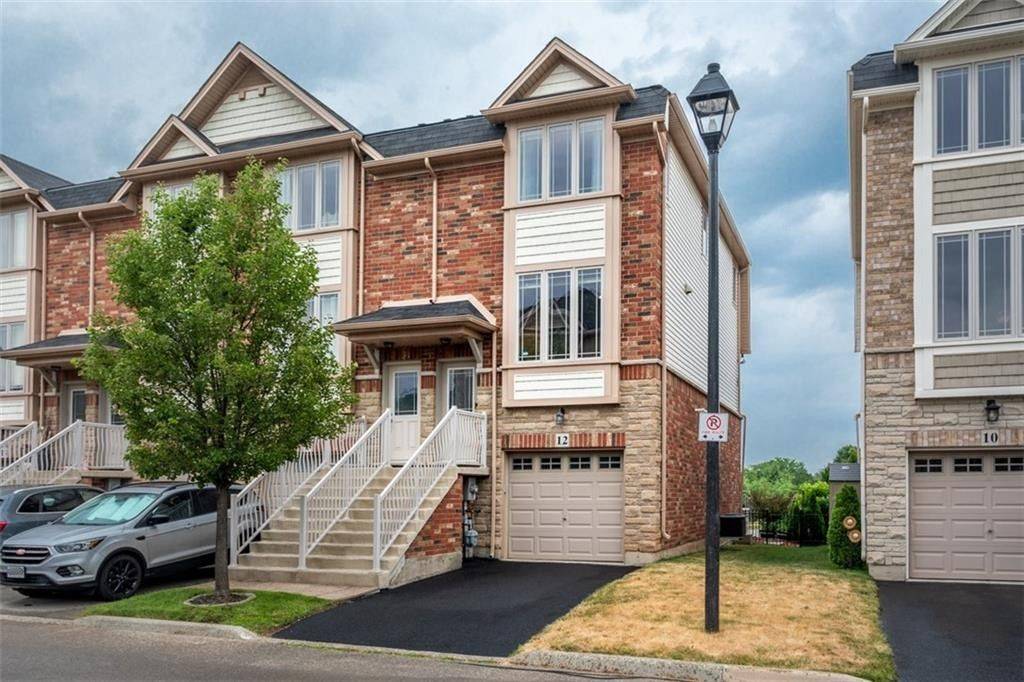 Grimsby, ON L3M 0B5,8 Hemlock WAY #12