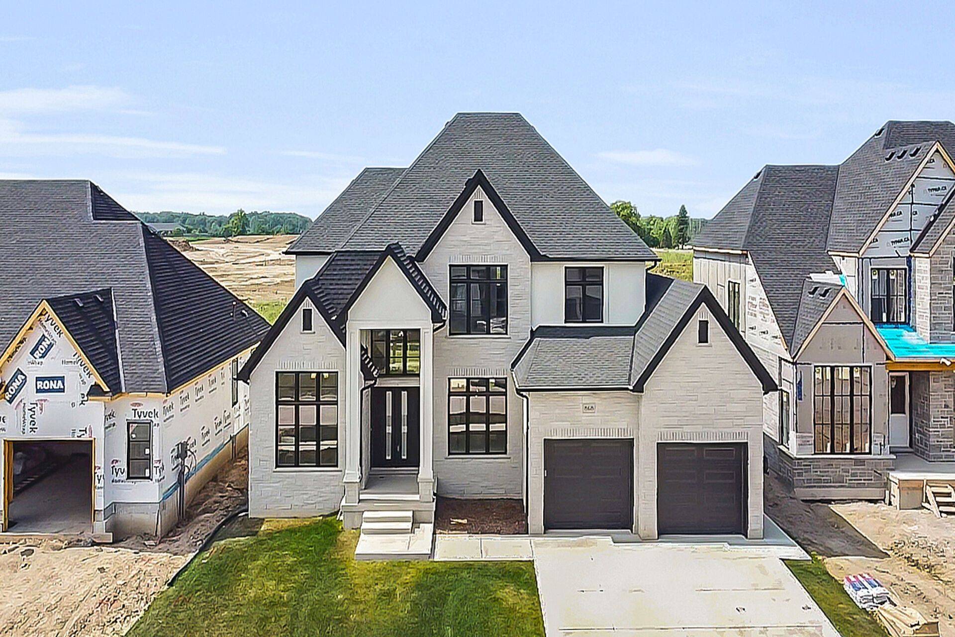 London North, ON N6G 3X9,868 EAGLETRACE DR