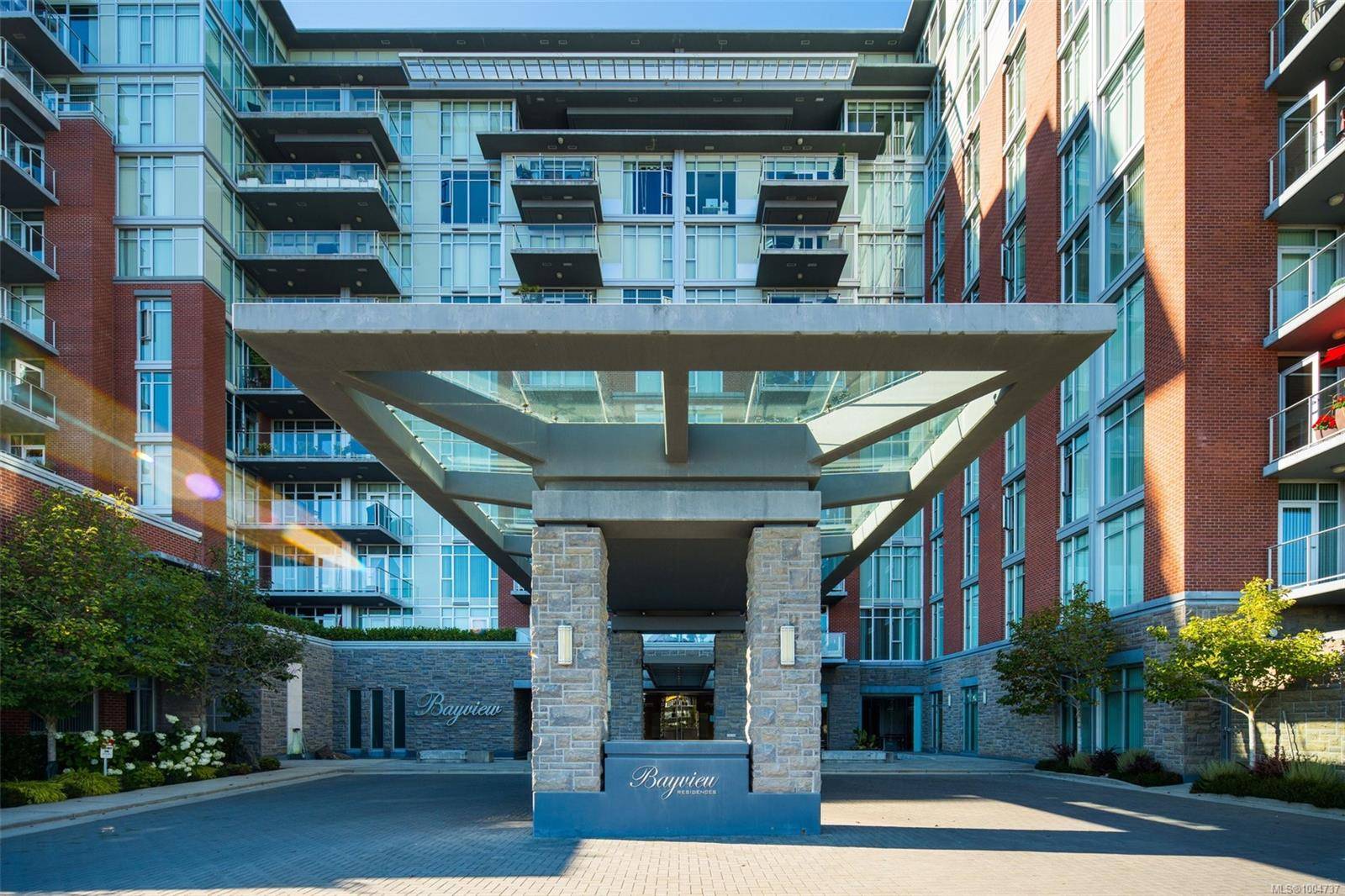 Victoria, BC V9A 0A1,100 Saghalie Rd #208