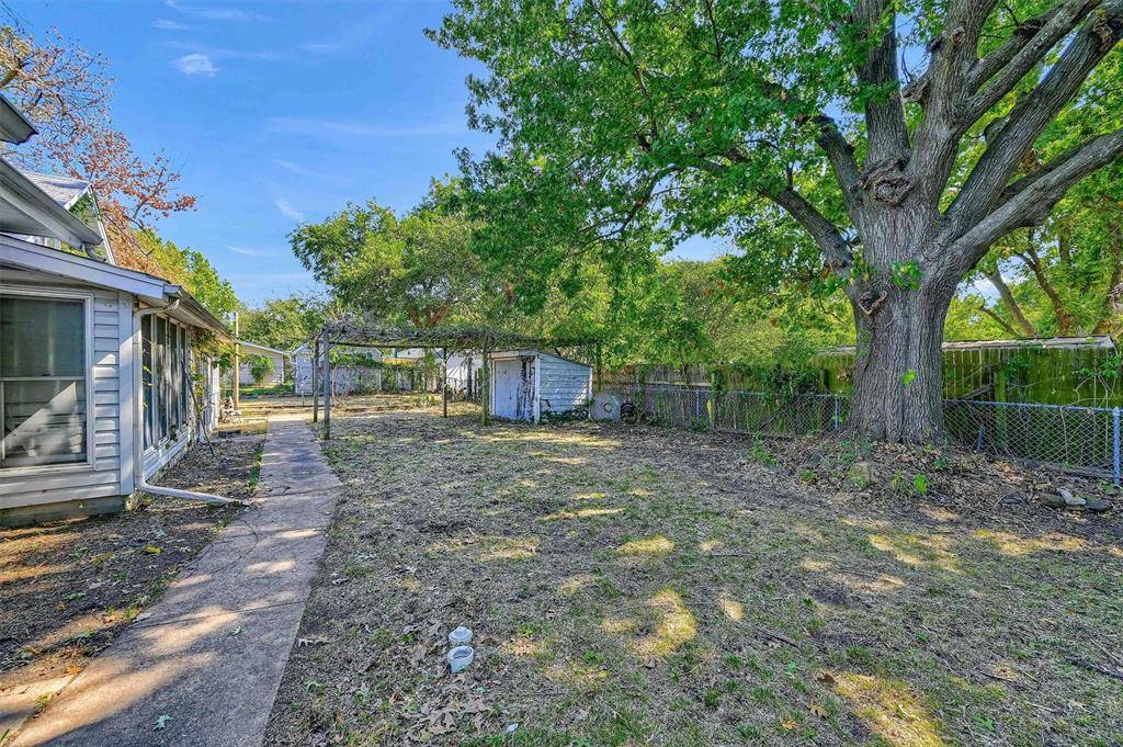 Sherman, TX 75092,2119 N Woods Street