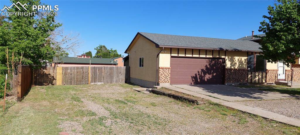 Pueblo, CO 81006,918 Shay LN