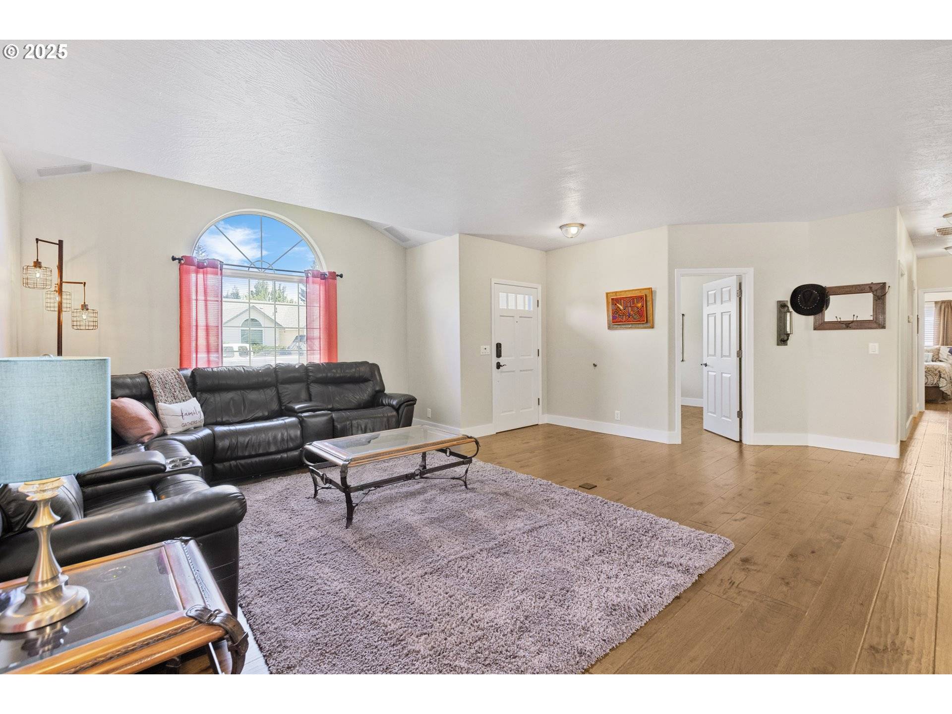 Eugene, OR 97404,4084 HAMPSHIRE LN