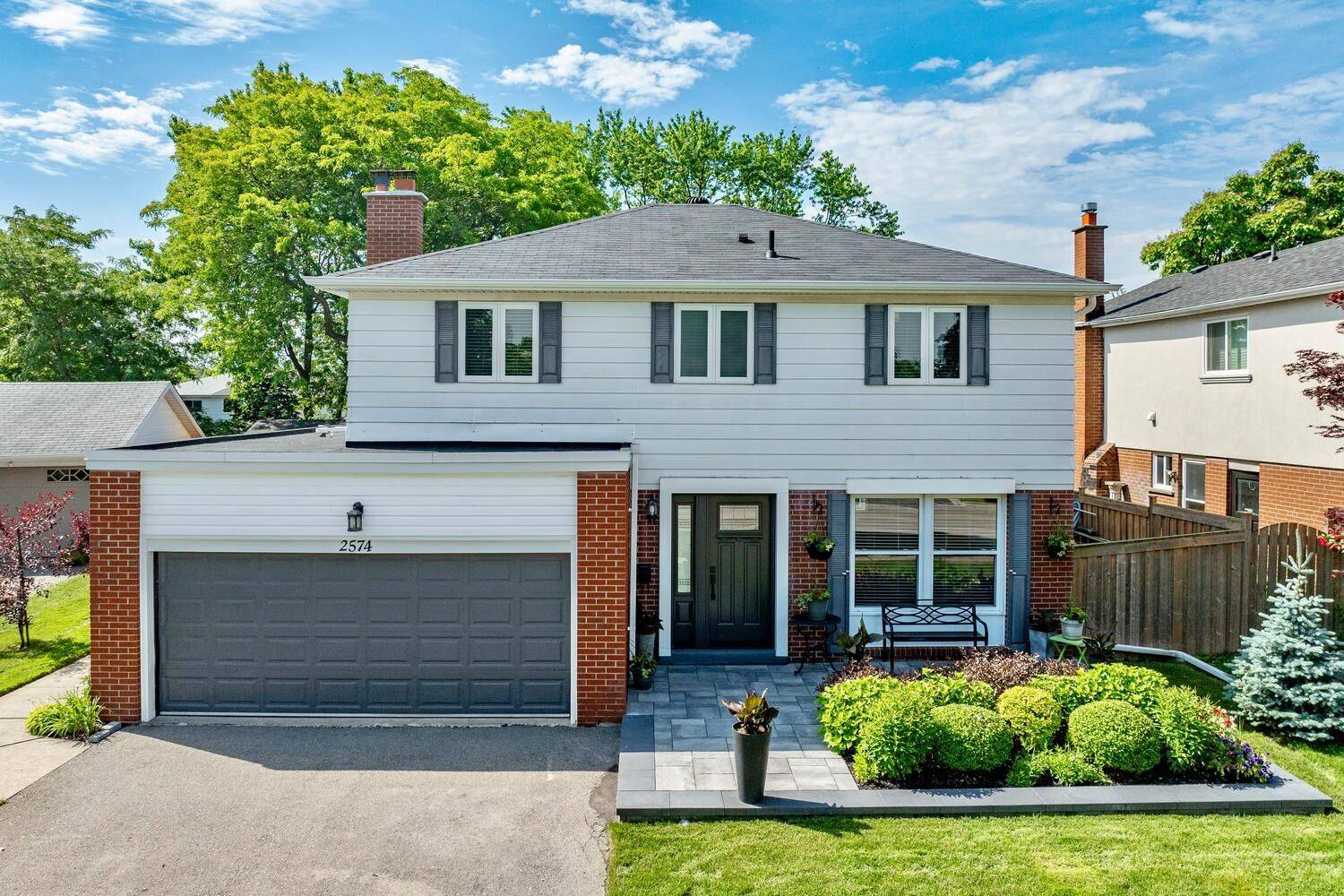 Mississauga, ON L5K 1H6,2574 Homelands DR