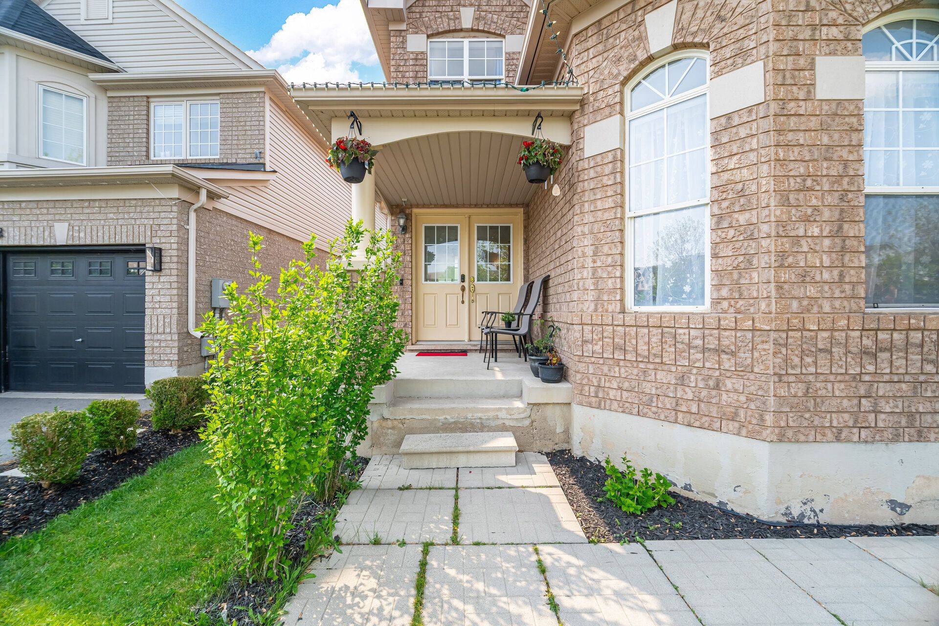 Milton, ON L9T 6X5,1111 Hepburn RD