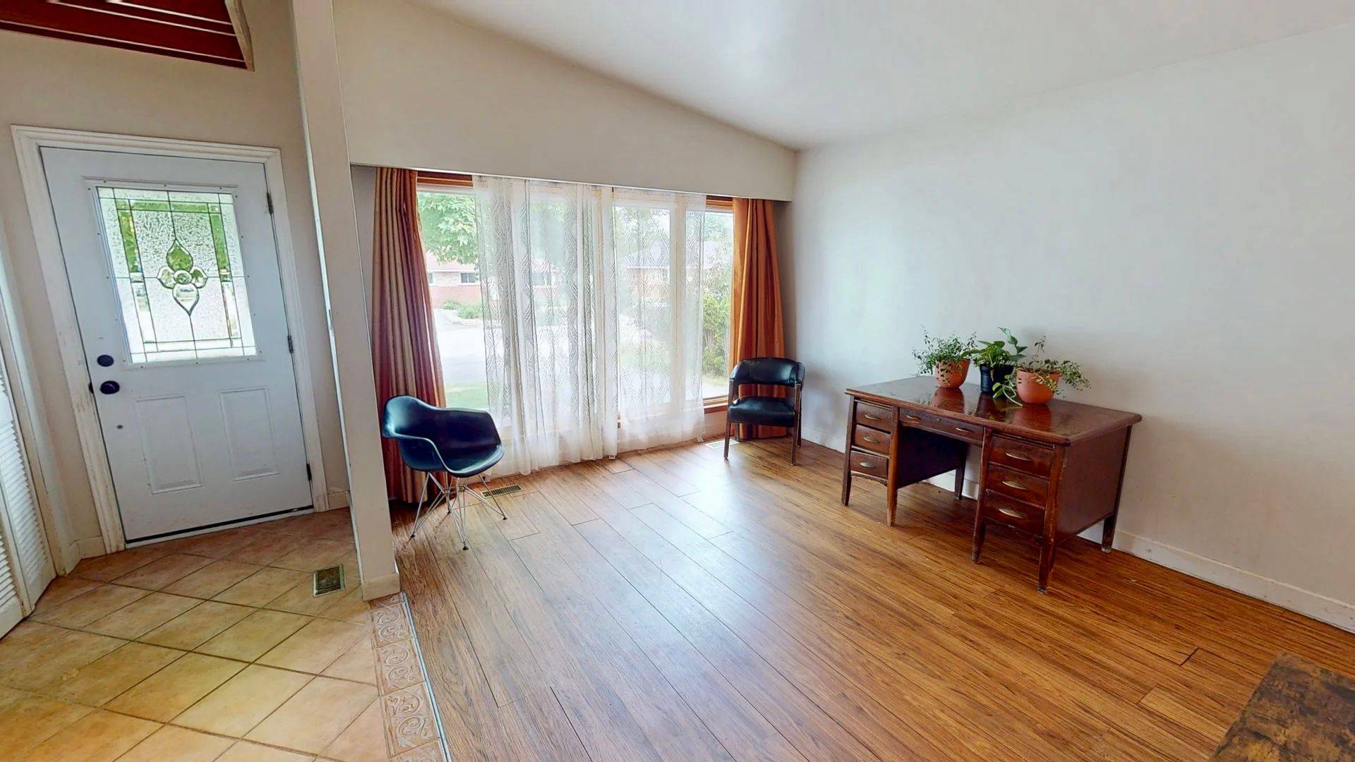 North Bay, ON P1B 7W1,730 Mckay AVE