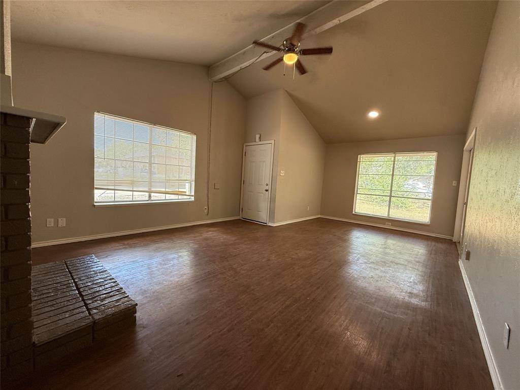 Denton, TX 76205,734 Londonderry Lane
