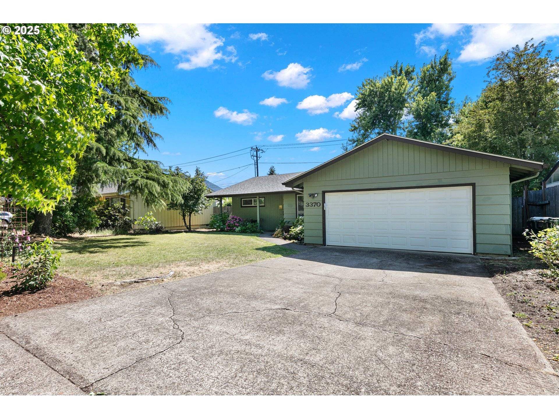 Eugene, OR 97405,3370 ALDER ST