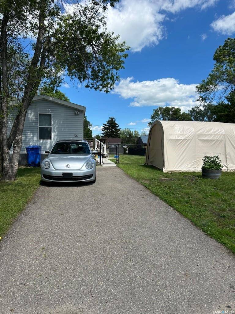 Alameda, SK S0C 0A0,127 4th STREET