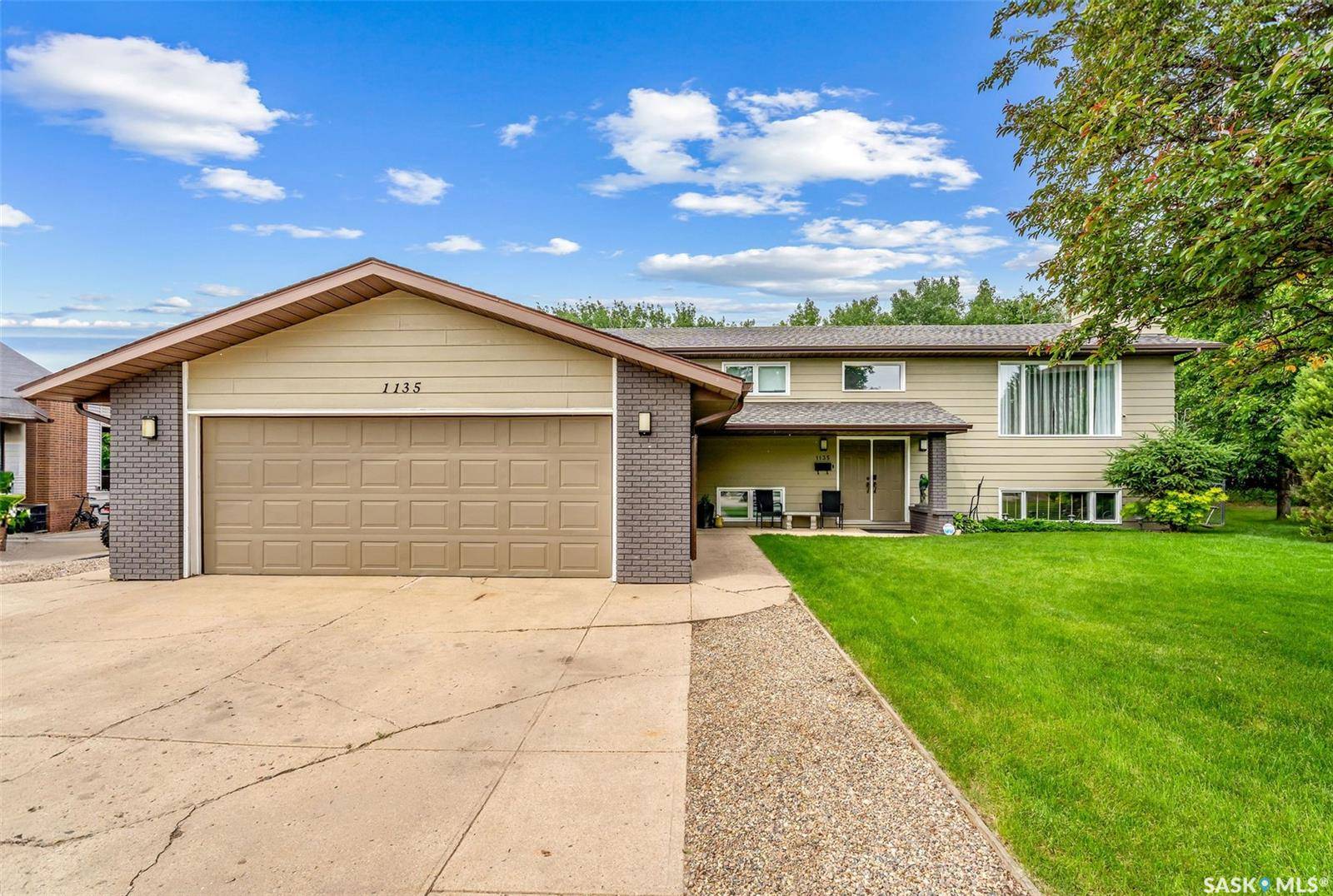 Prince Albert, SK S6V 7K3,1135 Basaraba PLACE