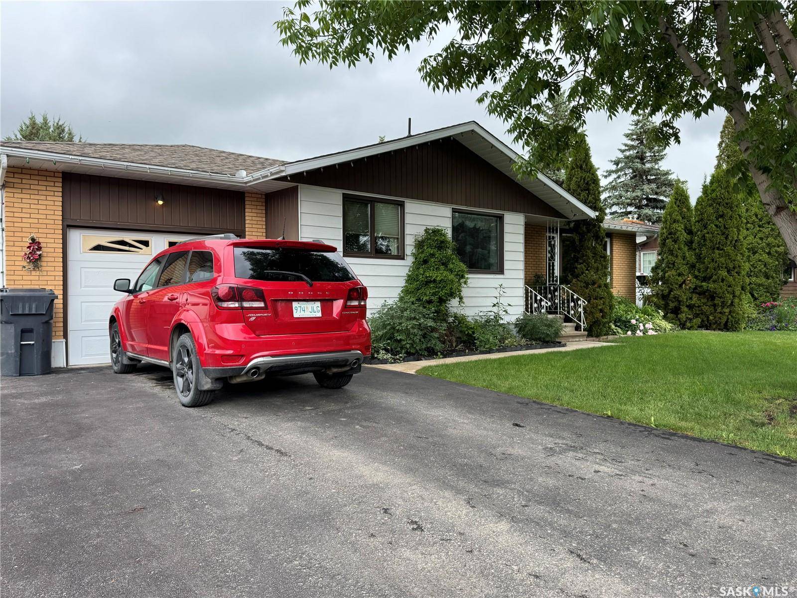 Yorkton, SK S3N 2R7,10 Mossfield PLACE