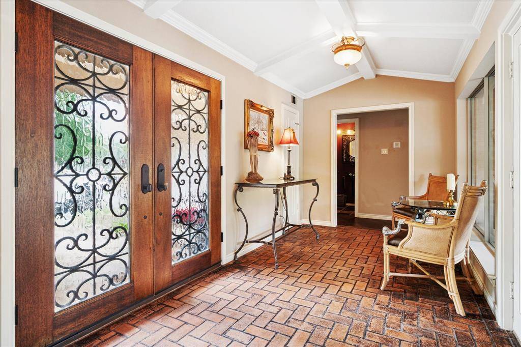 Dallas, TX 75229,4322 Glenaire Drive