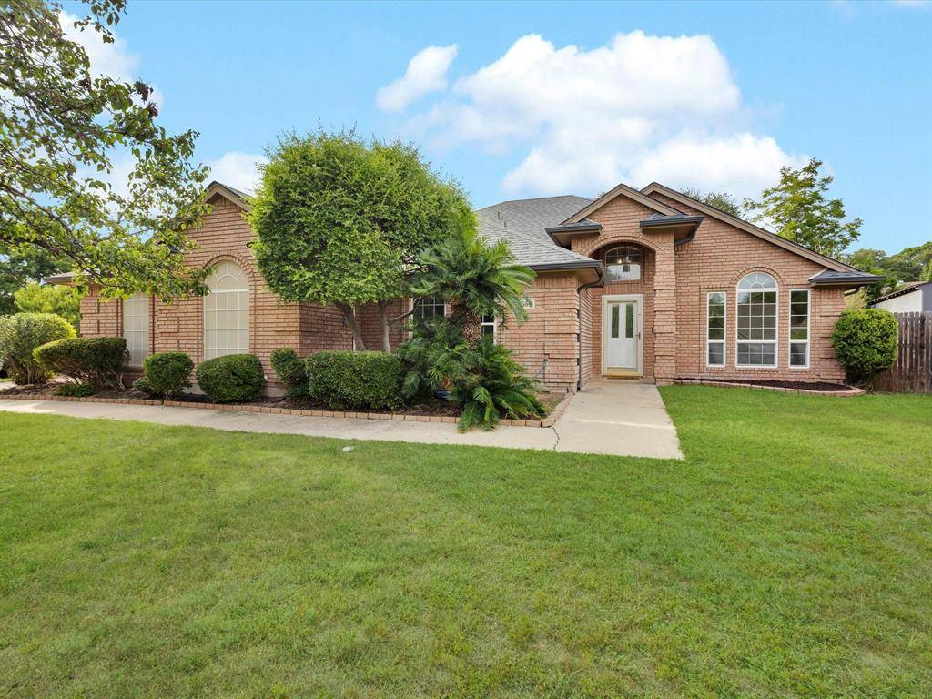 Fort Worth, TX 76179,8569 Woodlake Circle