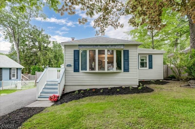 West Milford Twp., NJ 07421,4 Rumson Ct