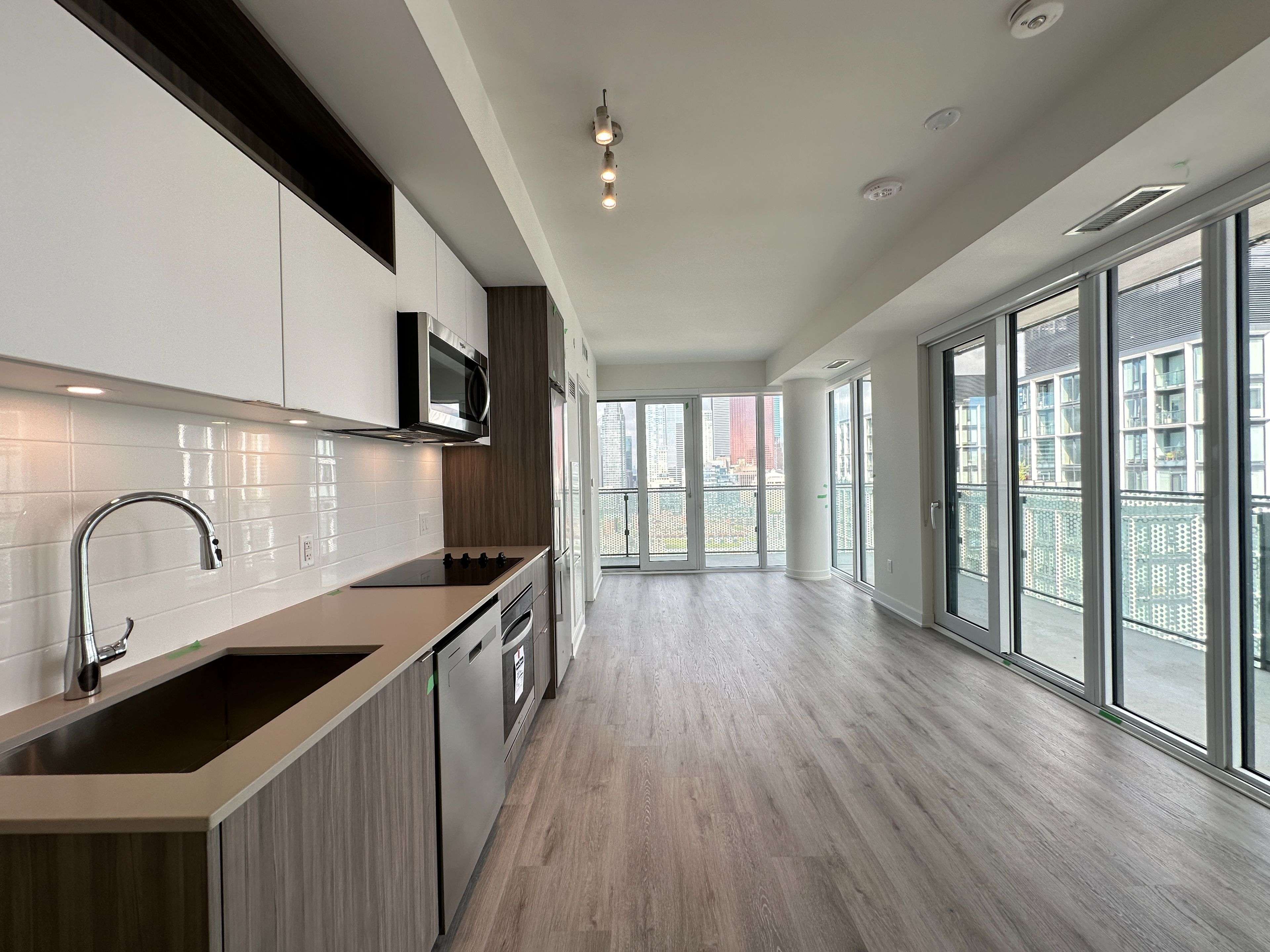 Toronto C08, ON M5A 1Y4,135 Lower Sherbourne ST #2433 W