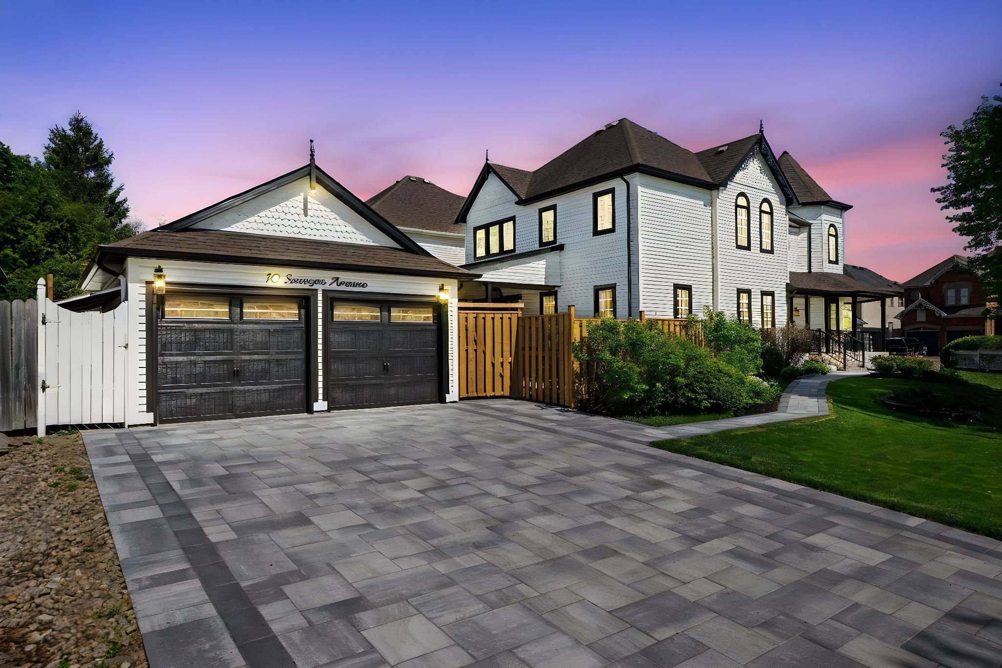 Whitby, ON L1M 1C7,10 Sawyer AVE