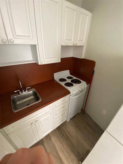 Coral Gables, FL 33134,102 Menores Avenue #11