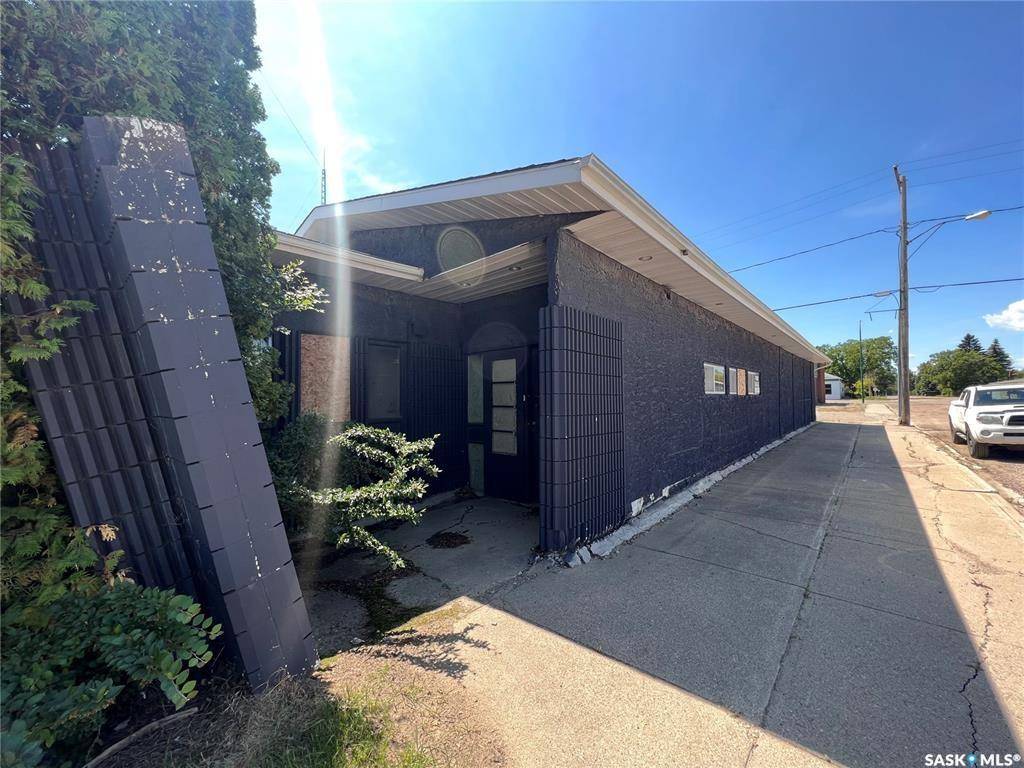 Cut Knife, SK S9A 0N0,402 Hill AVENUE