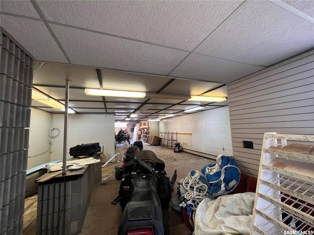 Cut Knife, SK S9A 0N0,402 Hill AVENUE