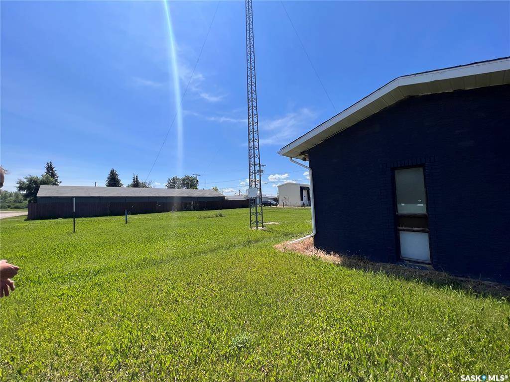 Cut Knife, SK S9A 0N0,402 Hill AVENUE