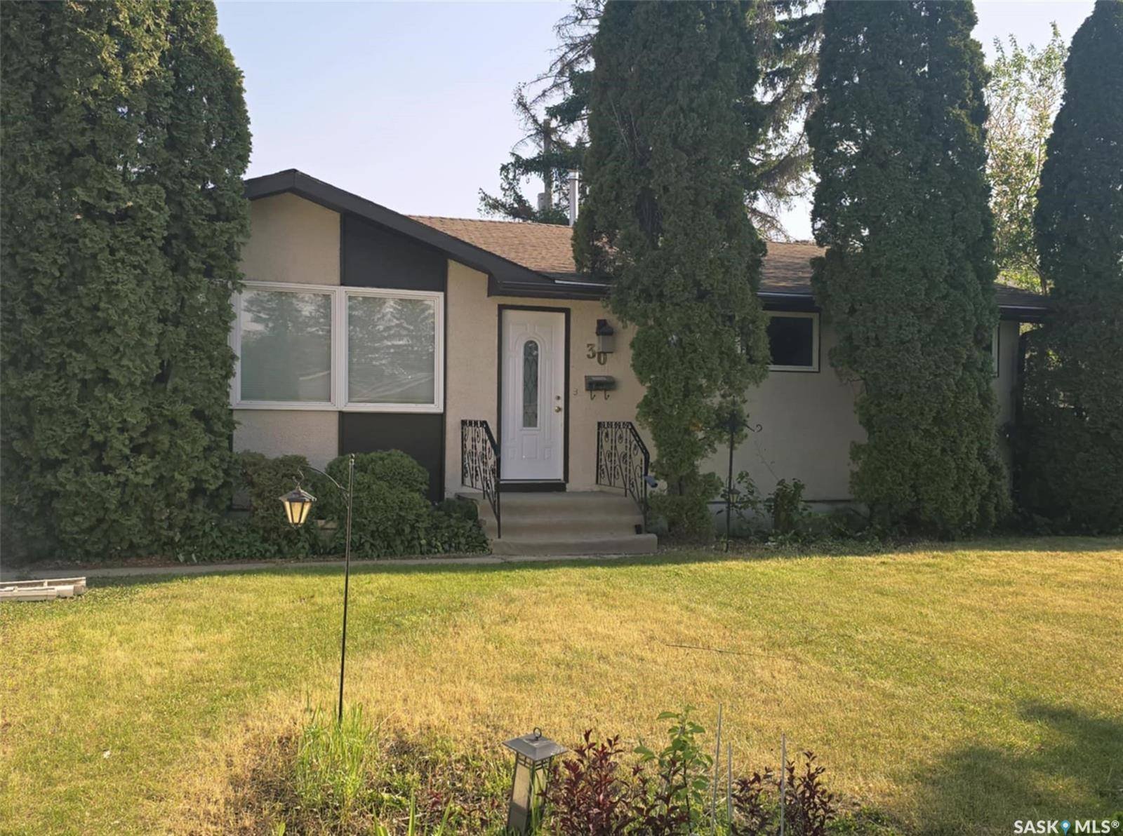 Saskatoon, SK S7H 3E1,30 Lindsay DRIVE