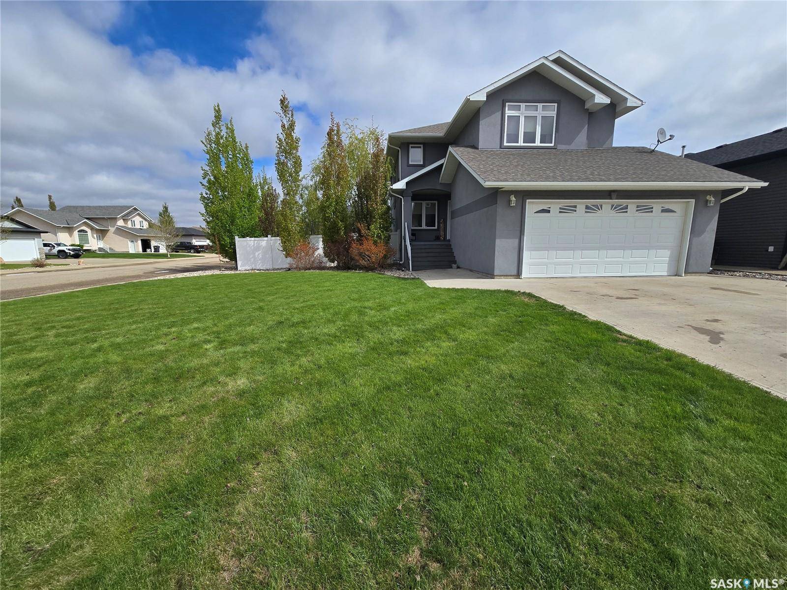 Weyburn, SK S4H 0B9,721 Barber CRESCENT