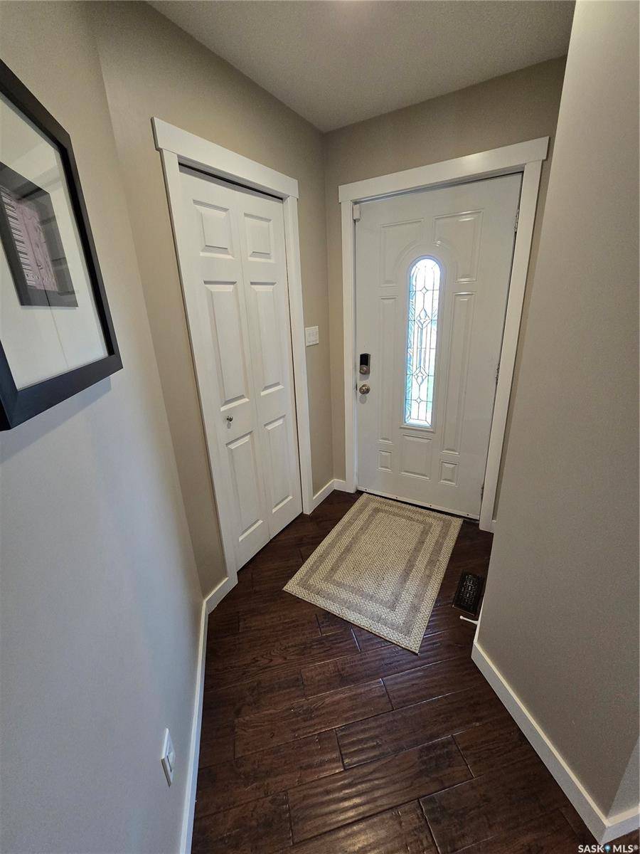 Weyburn, SK S4H 0B9,721 Barber CRESCENT