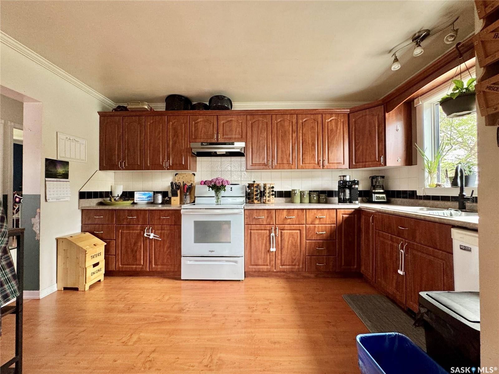 Bredenbury, SK S0A 0H0,221 Fifth STREET