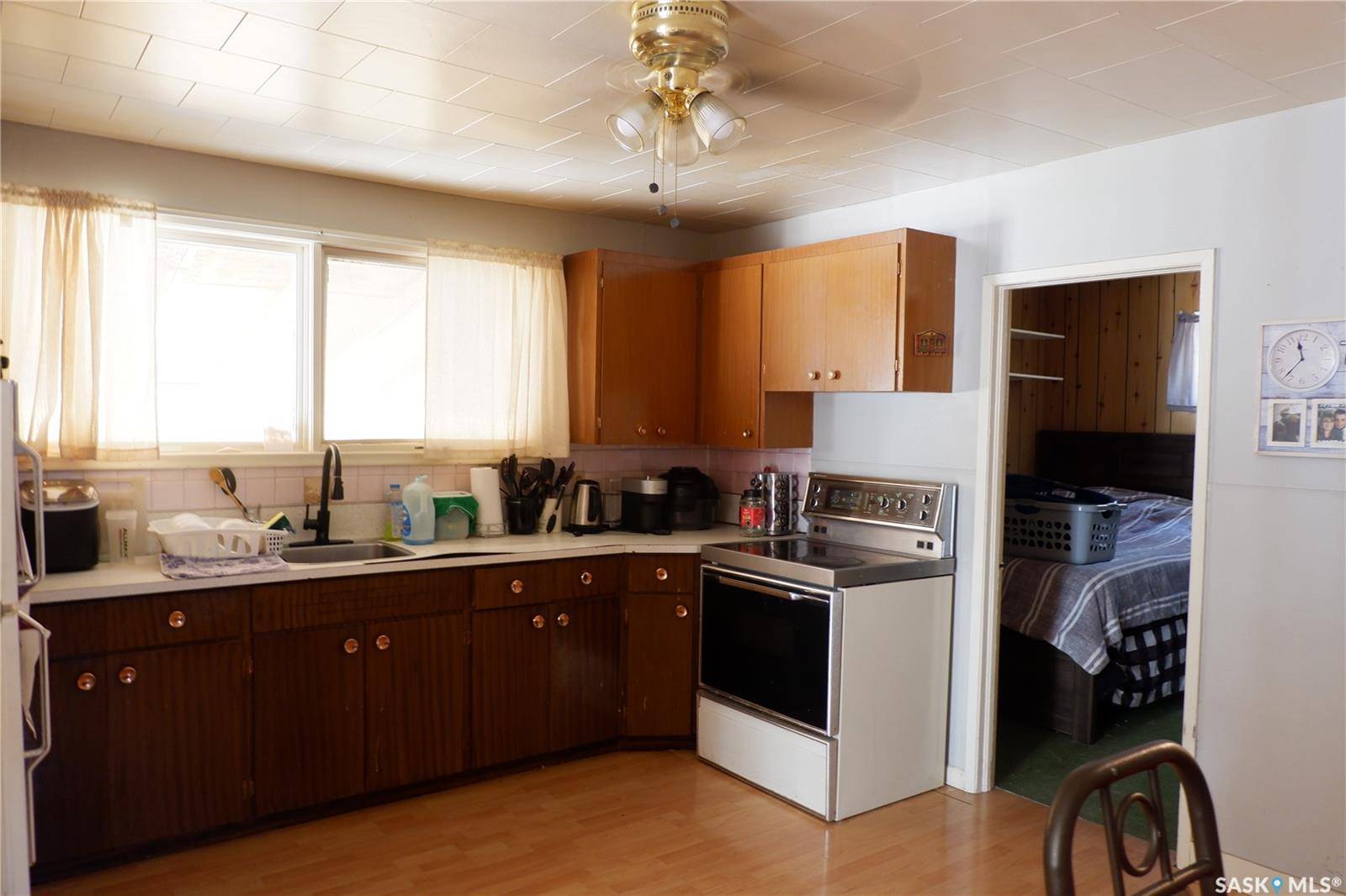 Assiniboia, SK S0H 0B0,508 5th AVENUE W