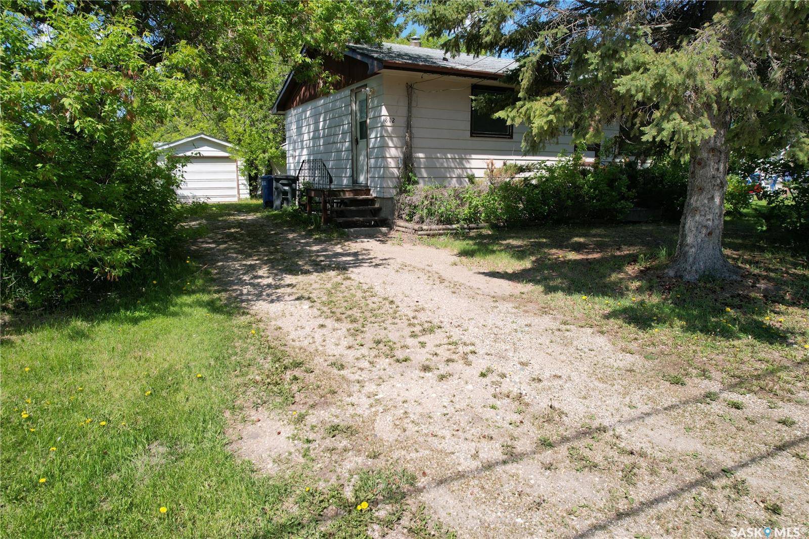 Whitewood, SK S0G 5C0,812 Balfour STREET