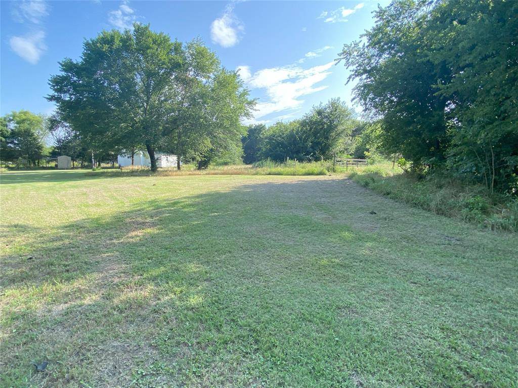 Quinlan, TX 75474,9996 Private Road 2333