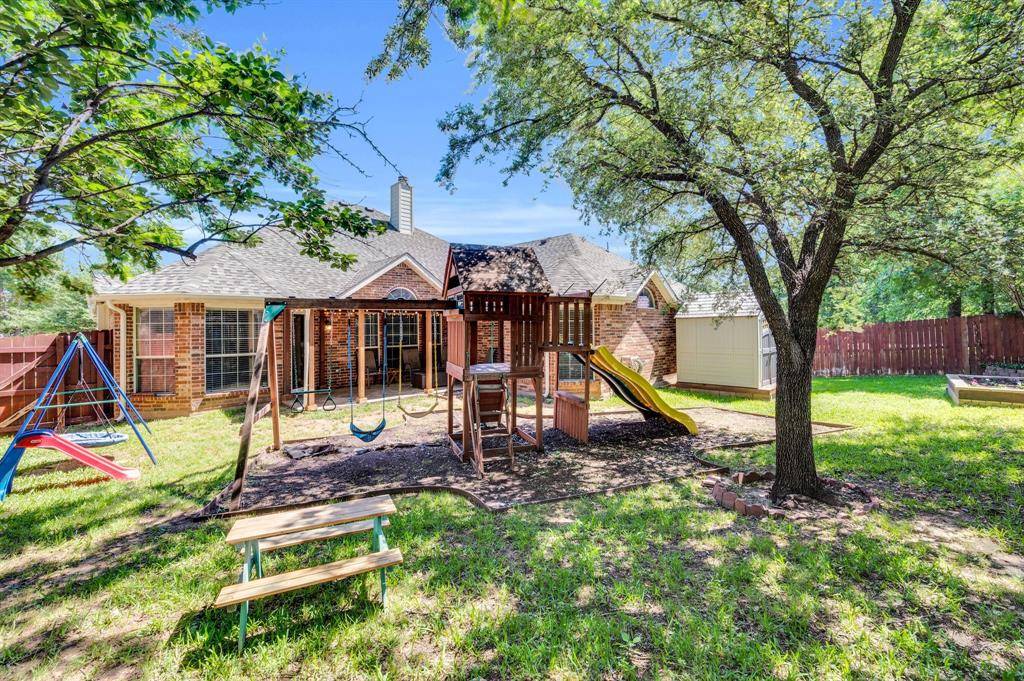 Kennedale, TX 76060,805 Warwick Court