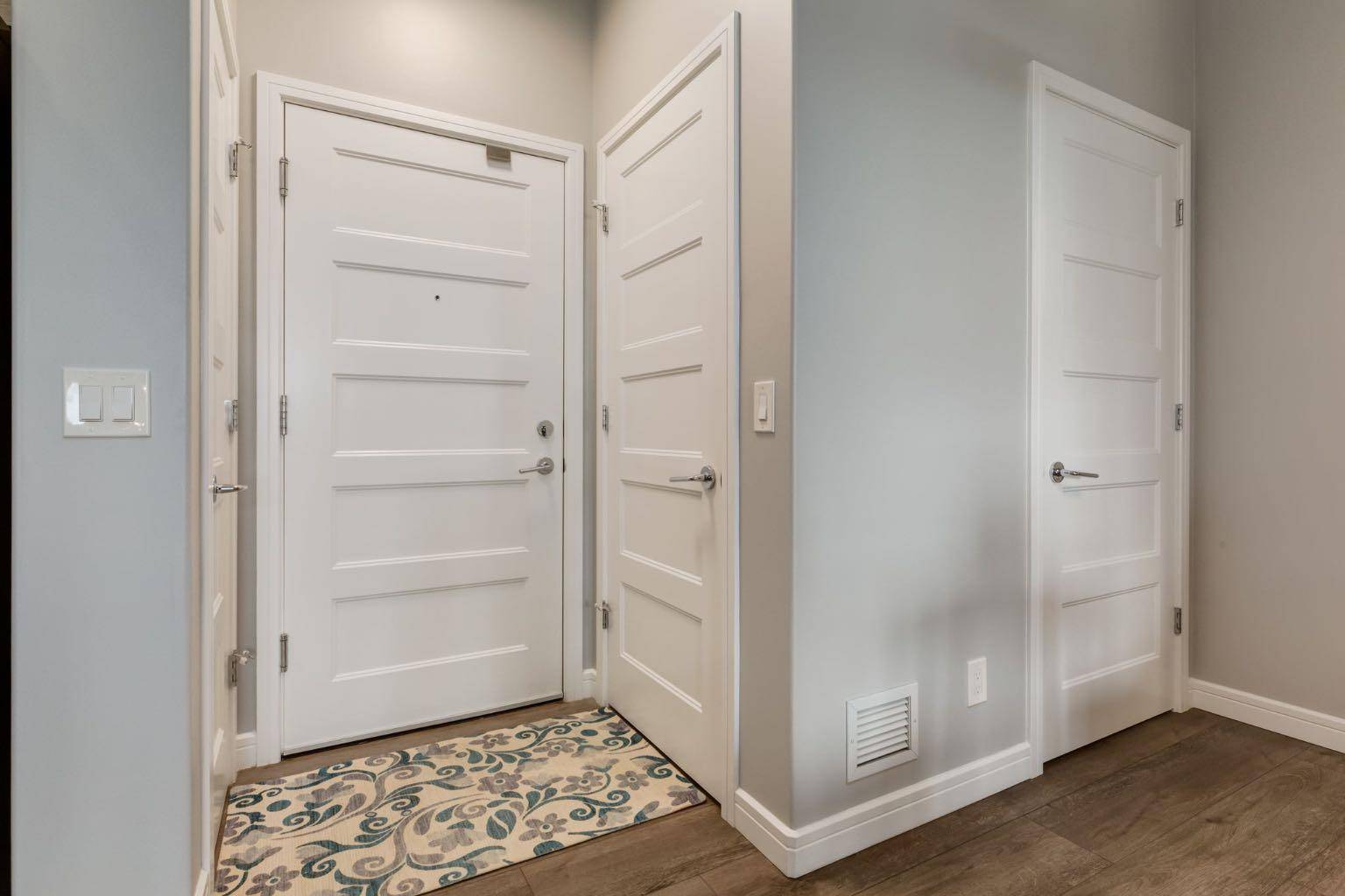 Calgary, AB T3B6J4,80 Greenbriar PL NW #1308