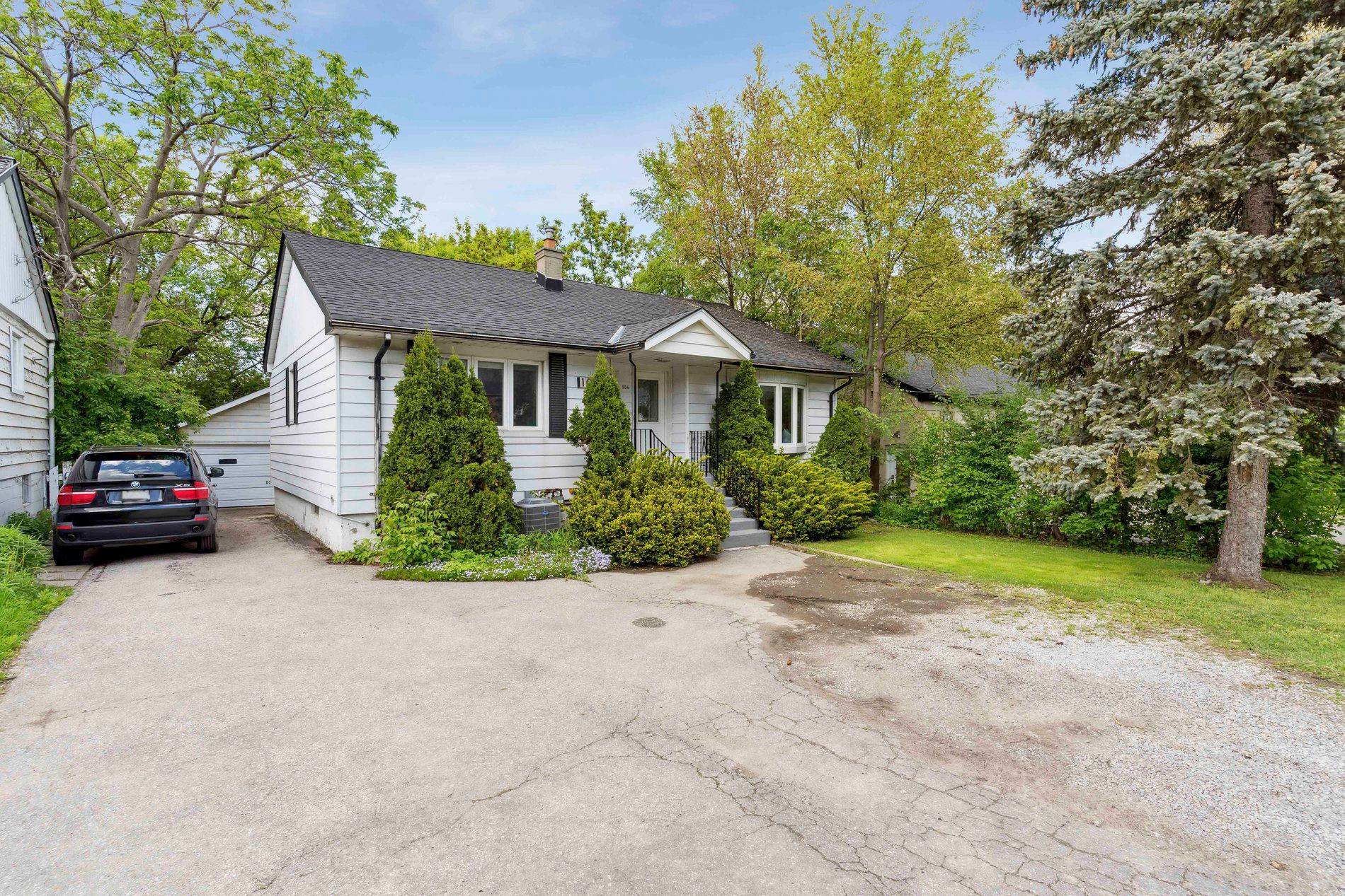 Markham, ON L3T 1A4,106 Steeles AVE E