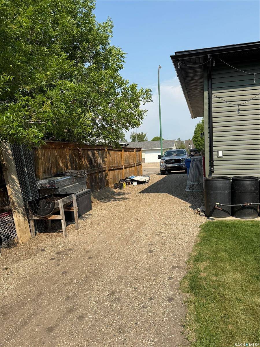 Carnduff, SK S0C 0S0,308 5th STREET W