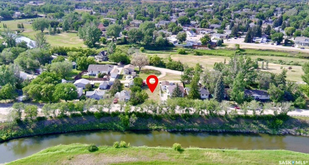 Swift Current, SK S9H 3S9,1487 Riverside AVENUE NE