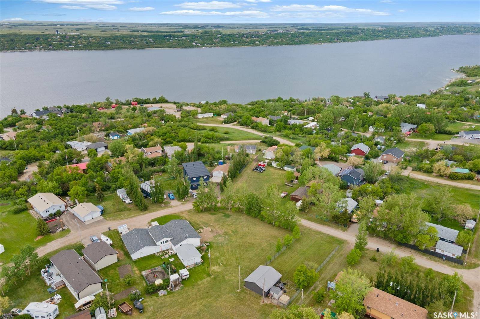 Saskatchewan Beach, SK S0G 4L0,220 Alfred CRESCENT